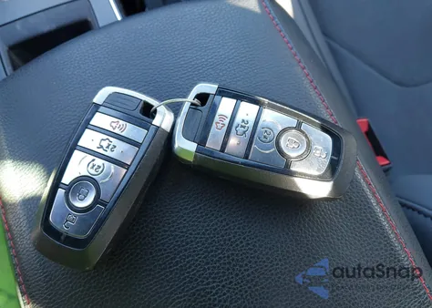 2018 Ford Fusion Sport z USA, uszkodzony, nr VIN 3FA6P0VP3JR113105